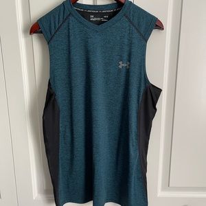 Mens Under Armour tank top - large